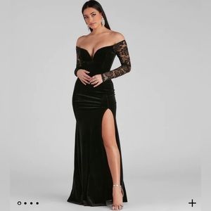Larsa Formal Velvet And Lace Mermaid Dress